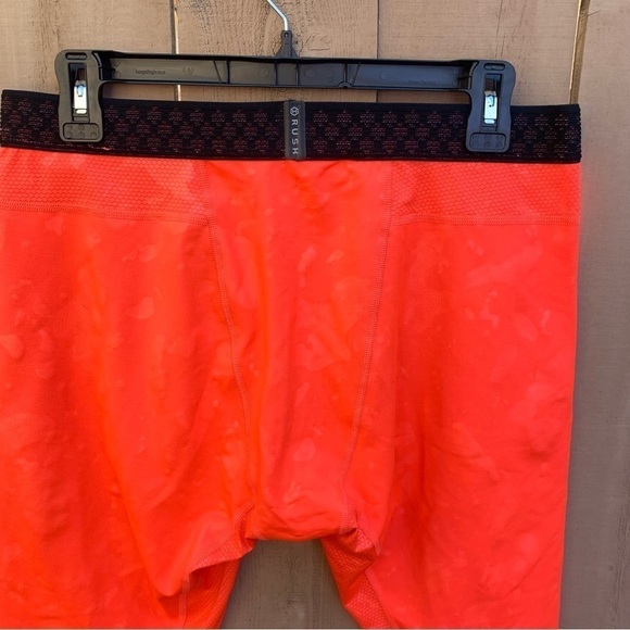 Under Armour Men's UA RUSH™ HeatGear® Compression Upstream Camo Shorts XL - J151 - Picture 8 of 10